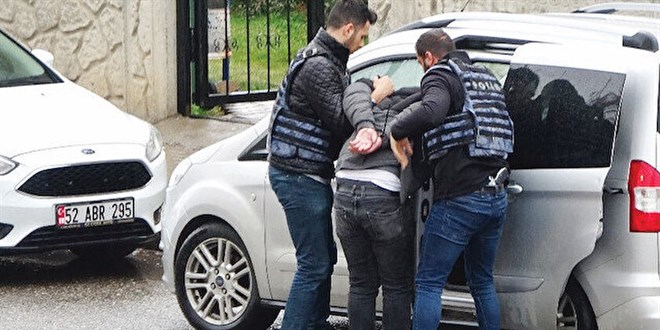 Avrupa'dan FETÖ'ye para akmış