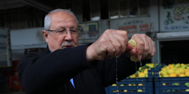 Limonun kilosu halde 25 kuruşa düştü