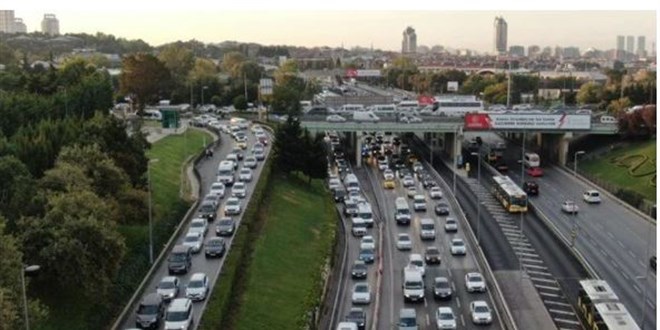 İstanbul'da bugün bazı yollar trafiğe kapatılacak