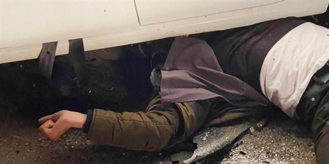 Aksaray'da yaralılara yardım için koştu başka bir aracın altında kaldı