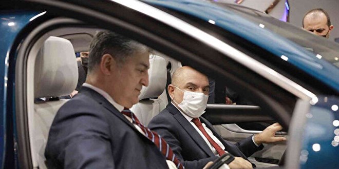 'Yerli otomobil hayal' diyen CHP'li TOGG'un direksiyonuna geçti