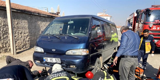Sürücü fark etmedi, yaşlı adam 160 metre kamyonet altında sürüklendi