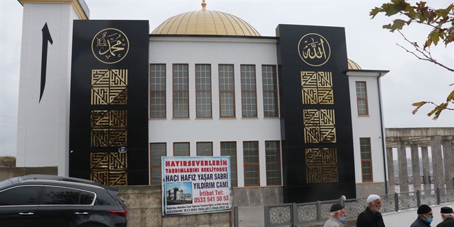 Cami, manzarayı kapattığı iddiasıyla mahkemeye verildi