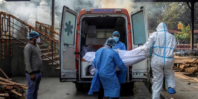 Hindistan'da hastanede 15 ay nce koronadan lenlerin cesetleri bulundu