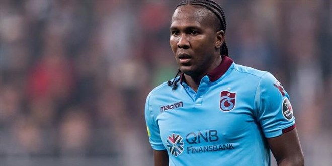 Yabancı futbolculara 'icra tebligatı' dolandırıcılığı davasında karar