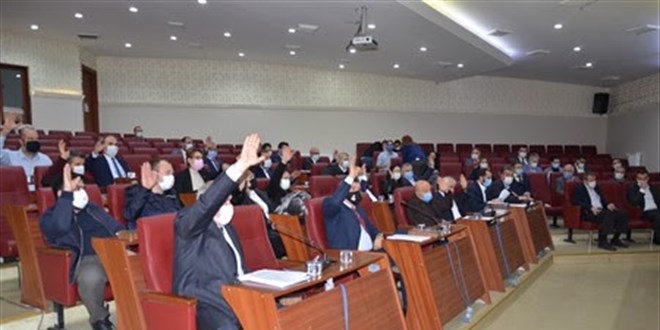 Belediyede bu kez de şaibeli arsa devri skandalı