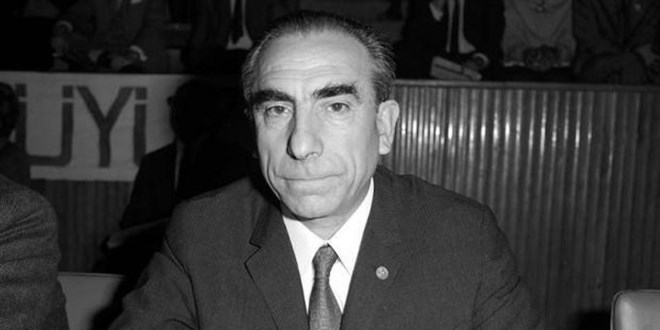 MHP, 'Alparslan Türkeş Siyaset Akademisi Vakfı' kuracak