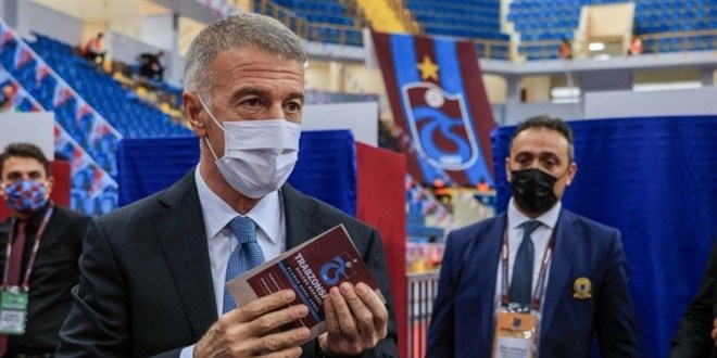 Trabzonspor'da Ahmet Ağaoğlu yeniden başkan