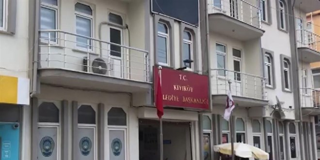 Rüşvetten tutuklanan başkanın yerine yeni başkan seçildi