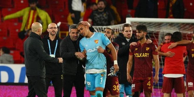 5 aylık bebeğini kaybeden kaleci İrfan gözyaşlarını tutamadı