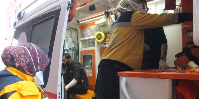 Meraklı hurdacı evine götürdü patlama meydana geldi