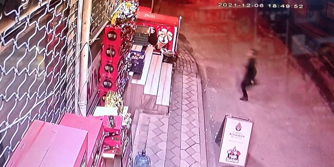 Sultangazi'de maske takmayan çocuğa darp iddiası