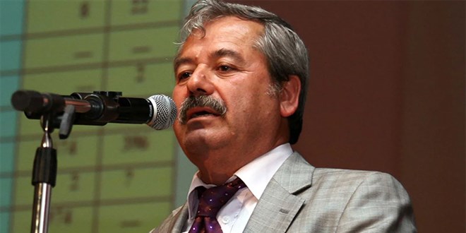 Ünlü profesör koronavirüse yenildi