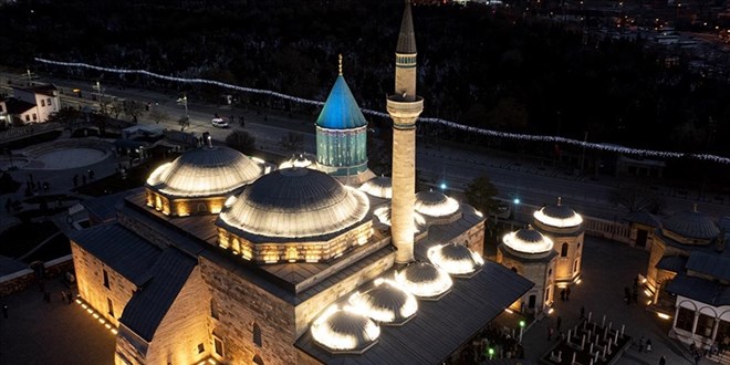 Mevlana Mzesi'nin 'Yeil Kubbe'sinde restorasyon sona erdi