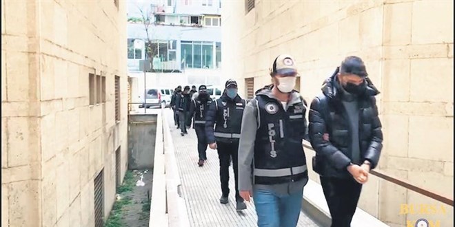 Altının ayarını bozan çeteye polis ayarı