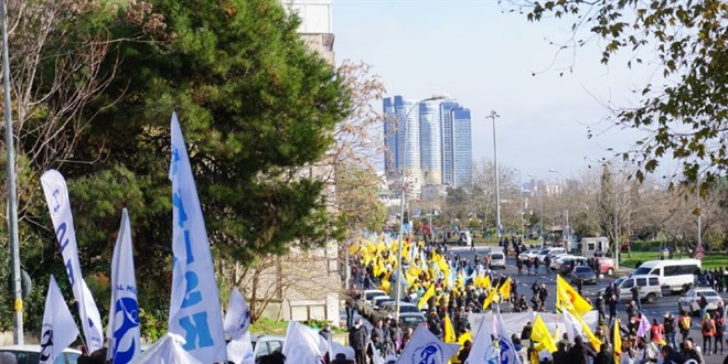 KESK 'emekten yana bütçe' talebiyle miting düzenledi