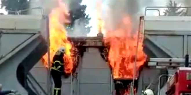 TCDD personeline ait vagonlar yandı