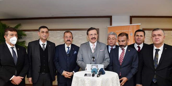 Hisarcıklıoğlu: Türk lirasına güveni tesis eden adımları destekliyoruz