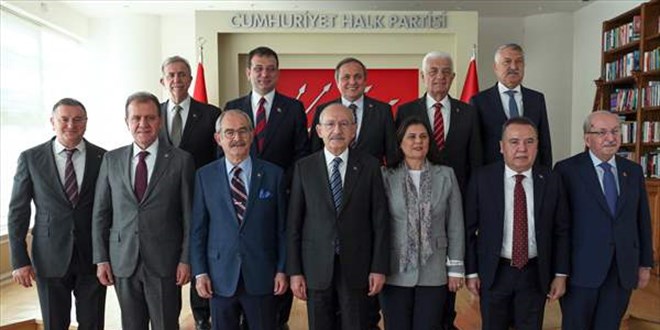 Kılıçdaroğlu, CHP'li büyükşehir belediye başkanları ile bir araya geldi