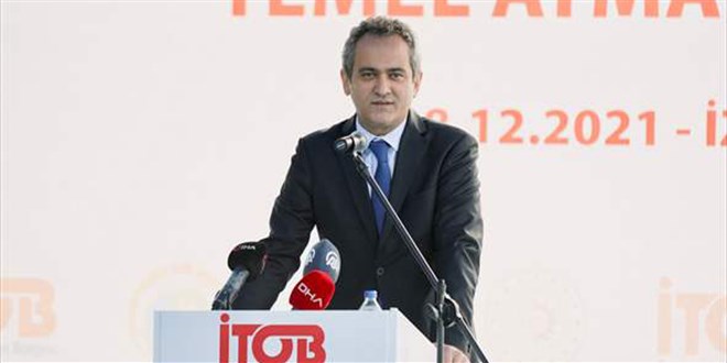 Bakan Özer: 'Aradığım elemanı bulamıyorum' retoriği tarih olacak