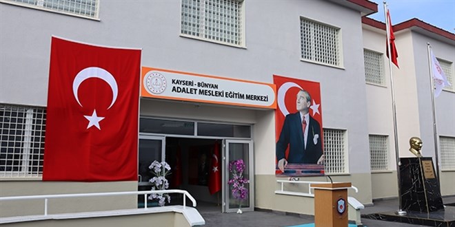 Kayseri'de Adalet Mesleki Eğitim Merkezi açıldı
