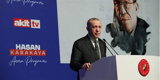 Erdoğan: Darbecilerin yanında saf tutanlar siyasetten tasfiye edildi