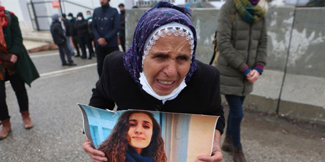Gülistan Doku'nun ailesi oturma eylemi başlattı