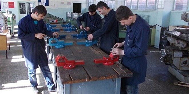 Staj ücretine devlet katkısı 5 eğitim yılı uzatıldı