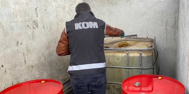 Mersin'de 4 bin 350 litre kaçak akaryakıt ele geçirildi