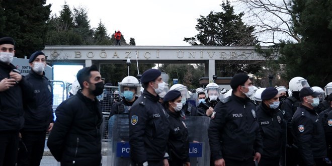 Boğaziçi davasında tutuklu iki öğrenci için tahliye kararı