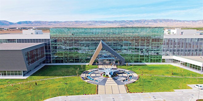 Türkiye'yi uçuracak ekip 7/24 mesaide