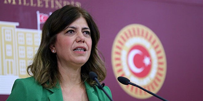 HDP'li Meral Danış Beştaş Meclis'te PKK'nın kurucularından Sakine Cansız'ı andı!