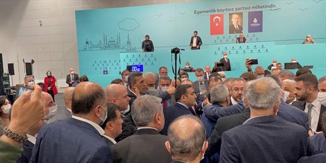 İBB Meclisi'nde 'Yezid' gerginliği