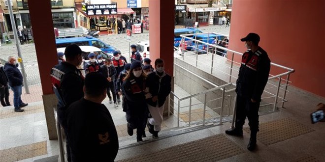 Kocaeli'de bir kişiyi kesici aletle öldüren zanlı tutuklandı
