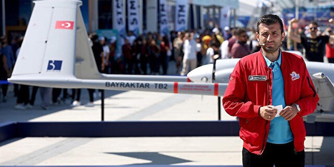 Seluk Bayraktar'dan kendisini hedef alan profesre tepki