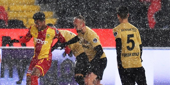 Süper Lig'de bazı maçlar ertelendi