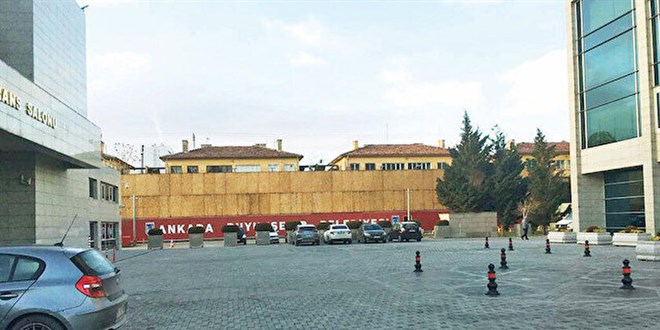 Ankara'da 15 Temmuz görselleri neden kaldırıldı?