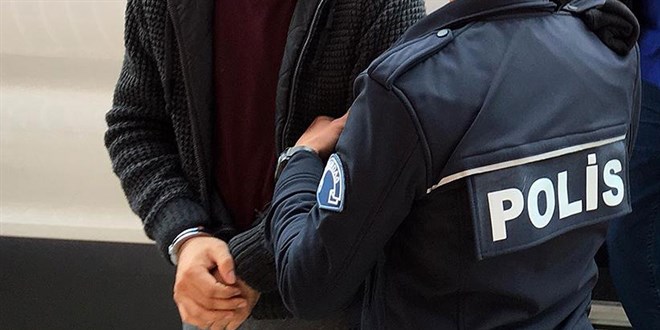 İnternetten sızıp e-Okul, plaka, TC kimlik numarasını ele geçirdiler