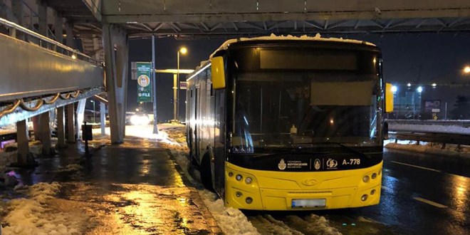 İstanbul'da İETT çalışmadı, ekranlar iptal yazısıyla doldu