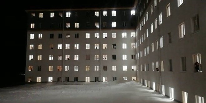 Üniversiteye seslerini böyle duyurdular