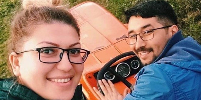 Genç çift traktör kazasında hayatını kaybetti