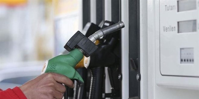 Benzin ve motorine büyük bir zam daha geliyor