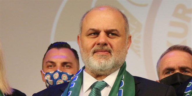 'Cüneyt Çakır bizim maçlara verilirse takımı sahaya çıkarmam'