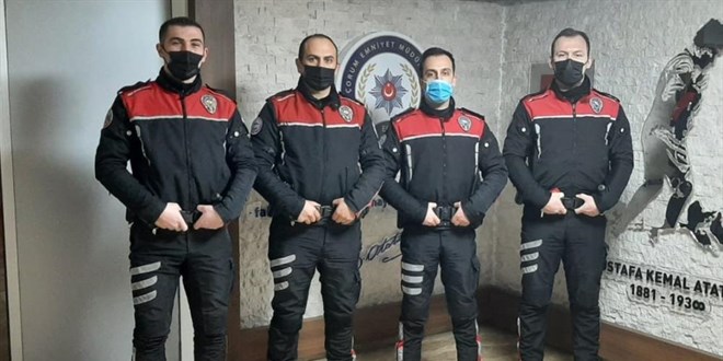 Çocuğun ayaklarını kangren olmaktan kurtaran polis memurları konuştu