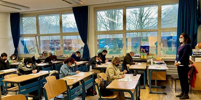 Anadolu Üniversitesi 28 ülkede açıköğretim sınavı gerçekleştirdi