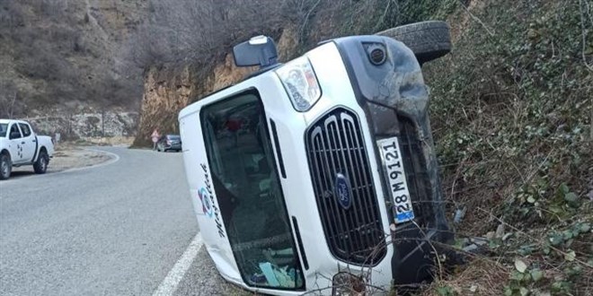 Giresun'da öğrenci servisi devrildi: 4 yaralı