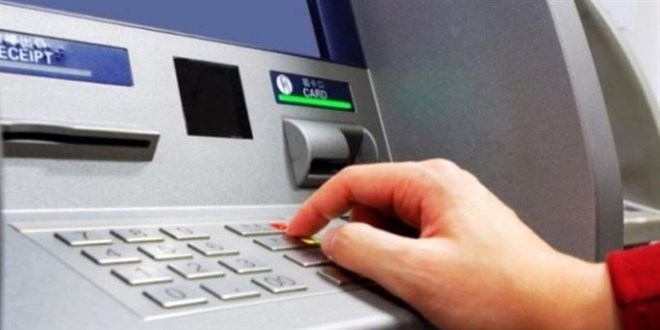 ATM'lere sahte dolar yatırarak dolandırıcılık yapan 2 kişi tutuklandı