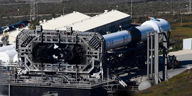 SpaceX'in 40 uydusu güneş fırtınası nedeniyle düştü