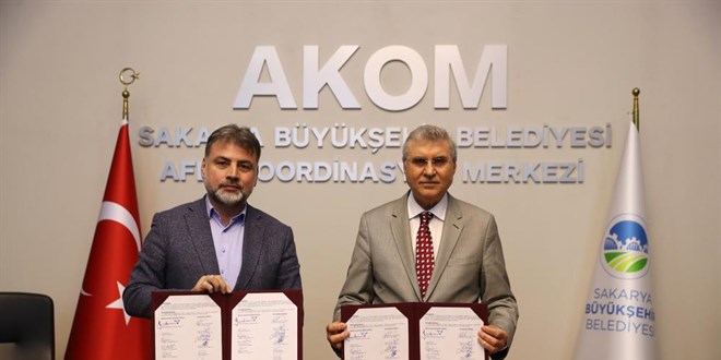 Sakarya Büyükşehir'de çalışanlara yüzde 45-50 zam için imzalar atıldı