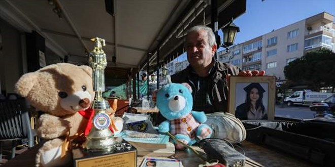 Depremde ölen diş hekiminin eşyaları acılı babanın tek tesellisi oldu
